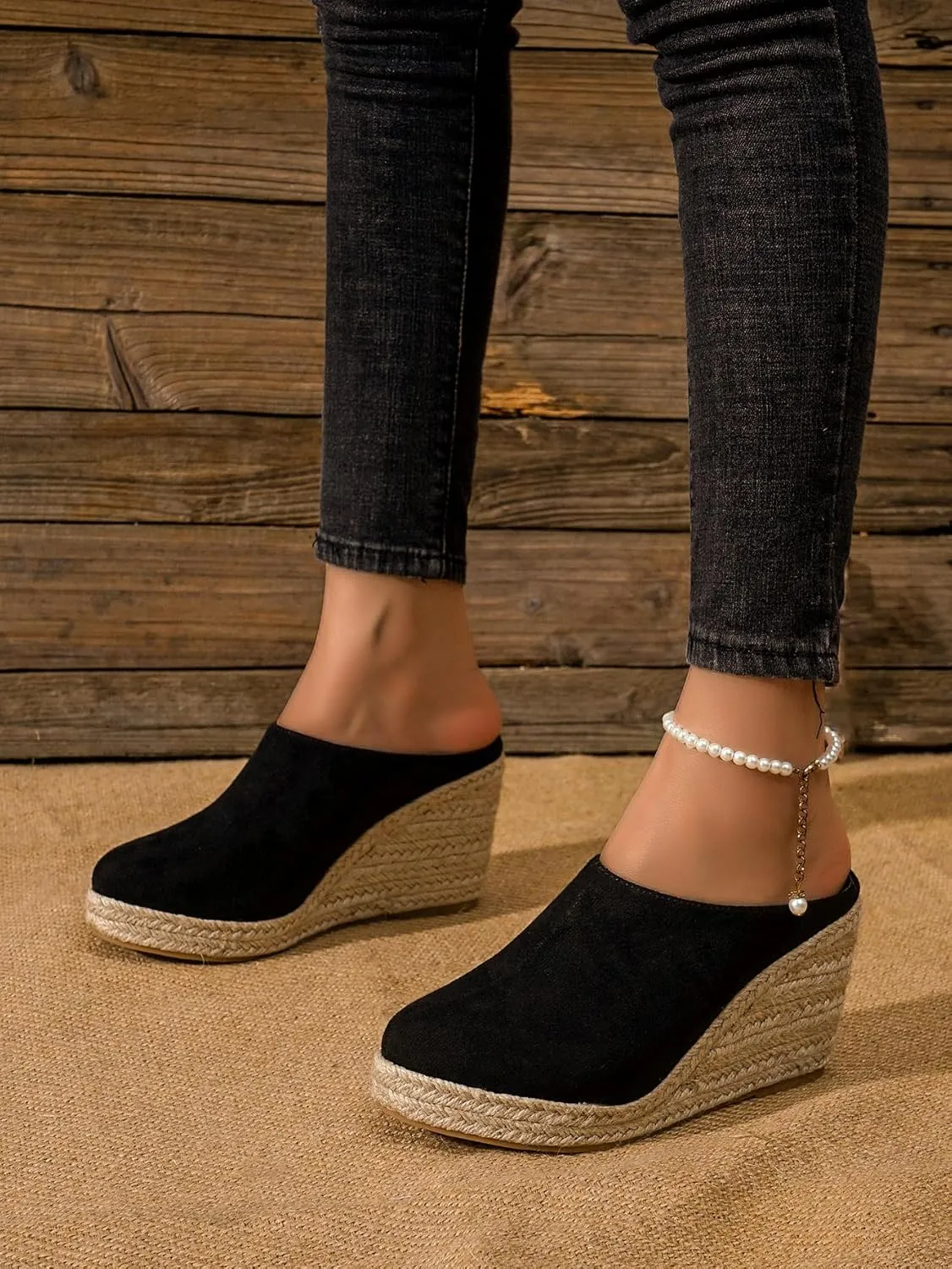 Chic Espadrille Wedge Sandals for Women - Comfortable Closed Toe Design, Easy Slip-On Access, Ideal for Casual Summer Wear & Stylish Outfits TDLEL1