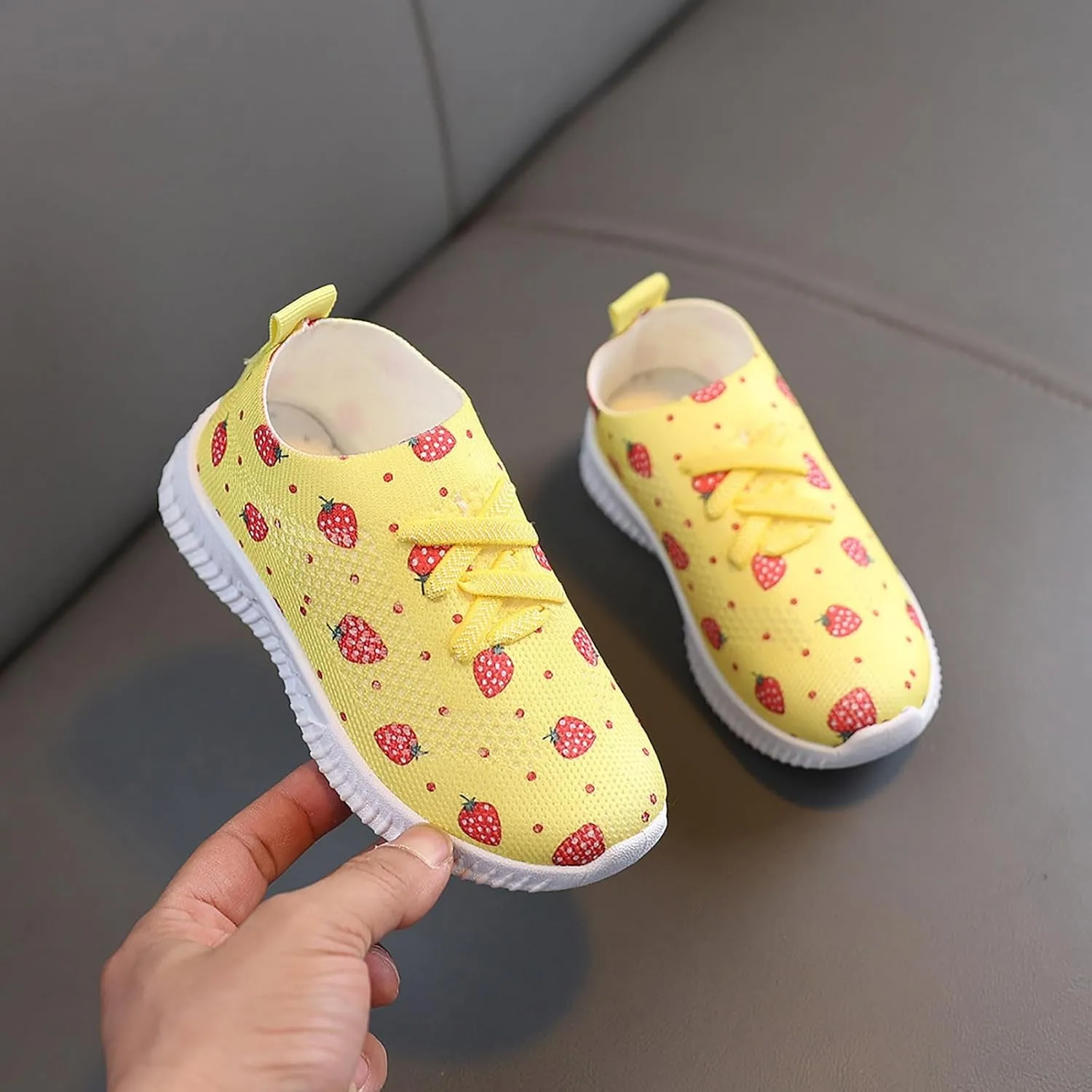 Non Slip Sneakers for Boys and Girls Girls Shoes Comfortable Soft Sole Casual Sports Shoes Fashionable Outdoor Sports