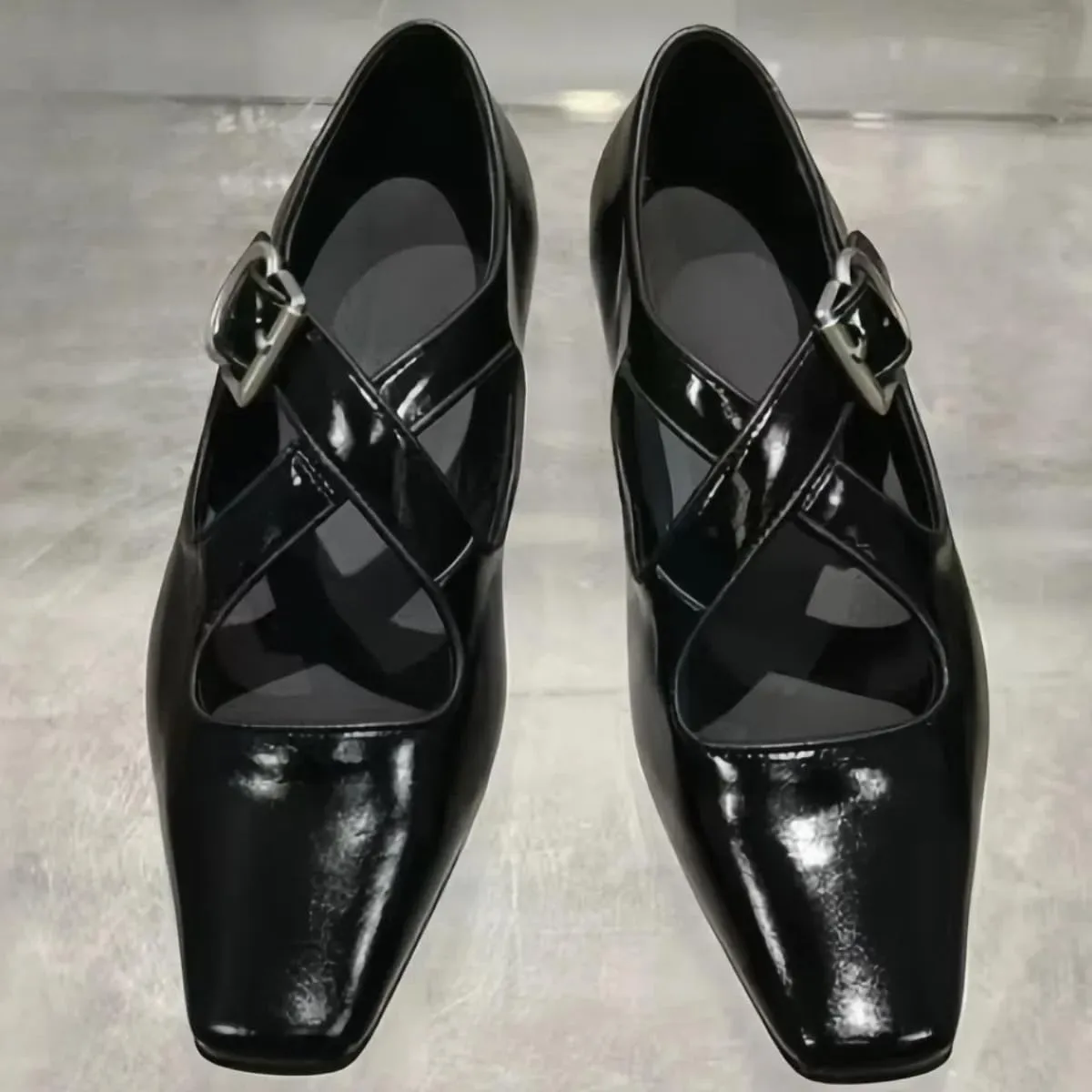 Retro Ballet Flats Shoes for Women with Metal Buckle Cross-Strap Genuine Leather Closed-Toe Mary Jane Shoes Dress Office Work Elegance Look