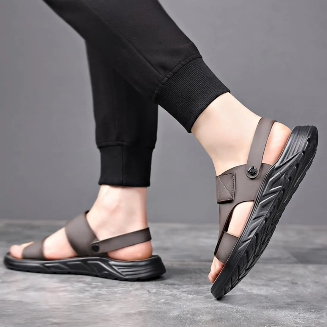 Rojeam Mens Casual Leather Sandals Outdoor Fisherman Sandals Closed Toe Summer Shoes
