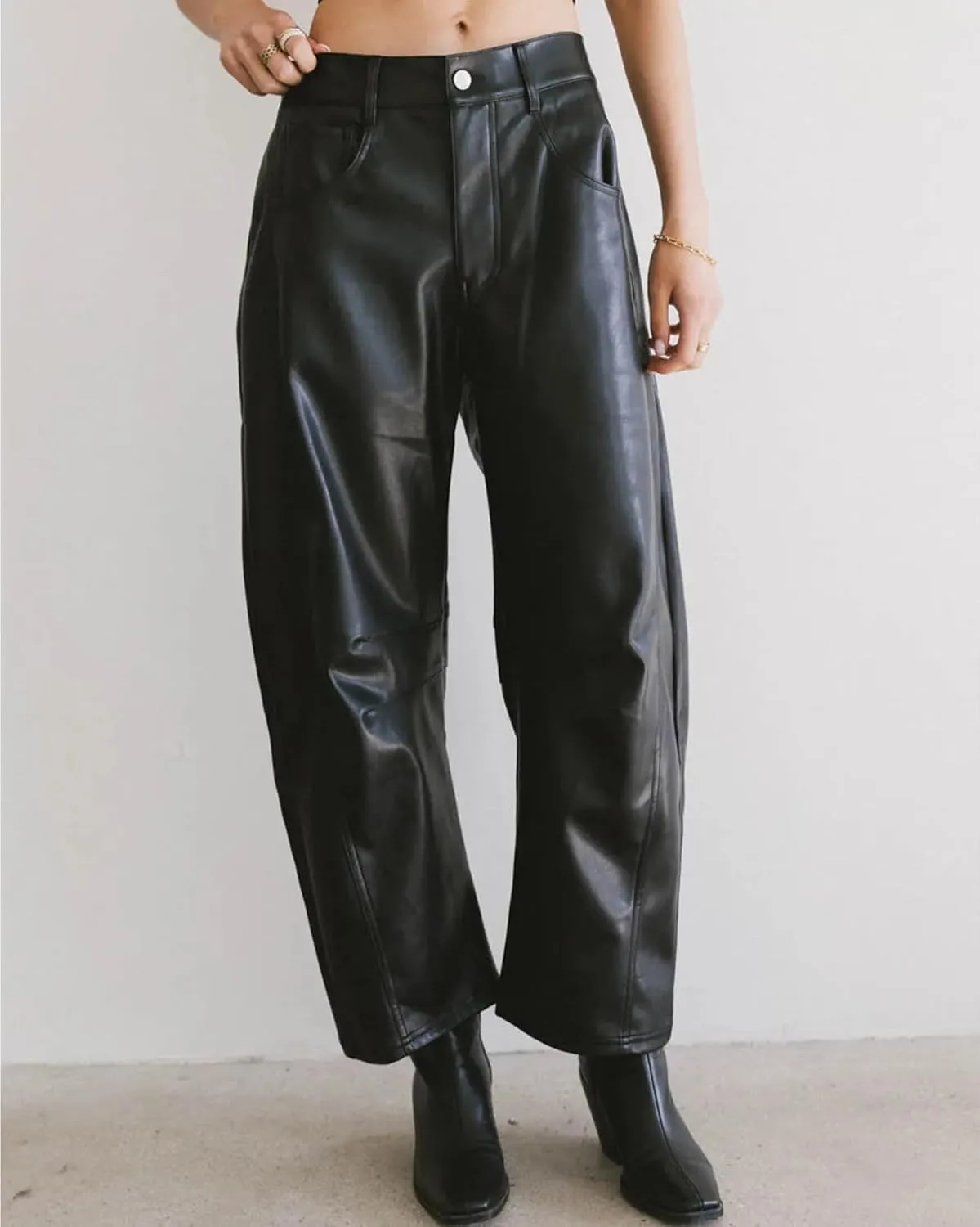 SCOFEEL Women's Vegan Leather Pants Mid Waist Wide Leg Barrel Pants Baggy Casual Faux Leather Trousers with Pockets