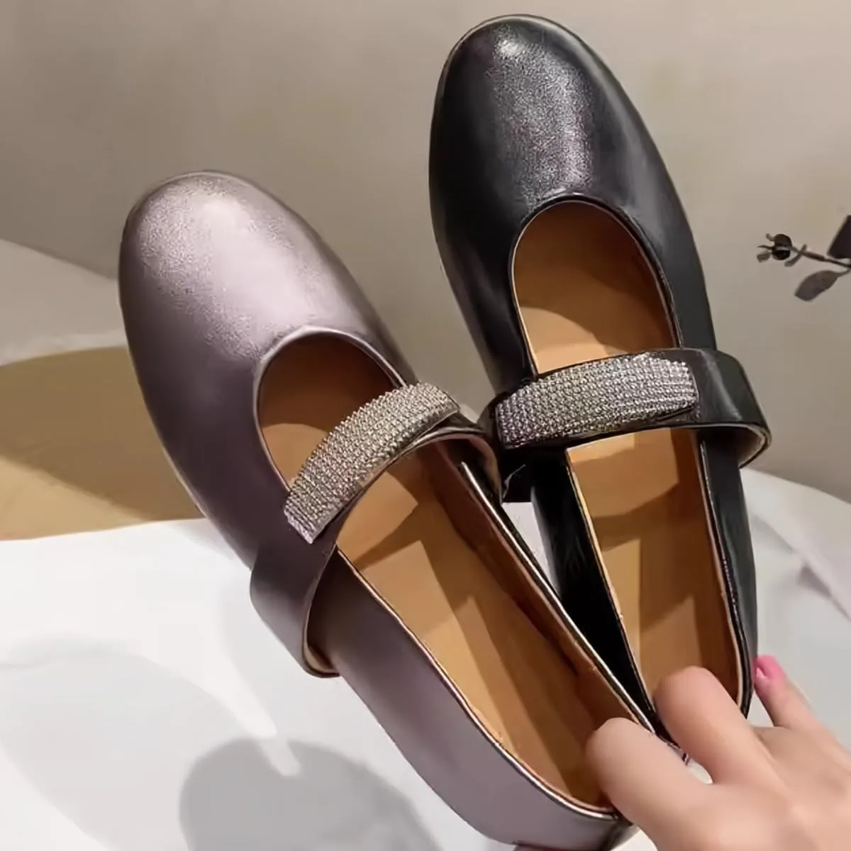 Sparkling Metallic Mary Jane Flats for Women with Elastic Single Strap Low Heels Closed-Toe Genuine Leather Shoes Comfortable & Stylish