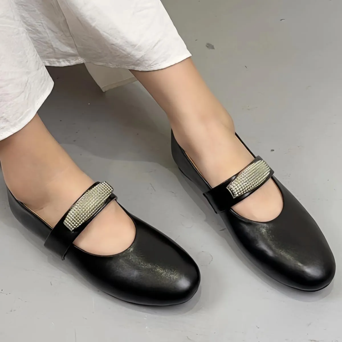 Sparkling Metallic Mary Jane Flats for Women with Elastic Single Strap Low Heels Closed-Toe Genuine Leather Shoes Comfortable & Stylish