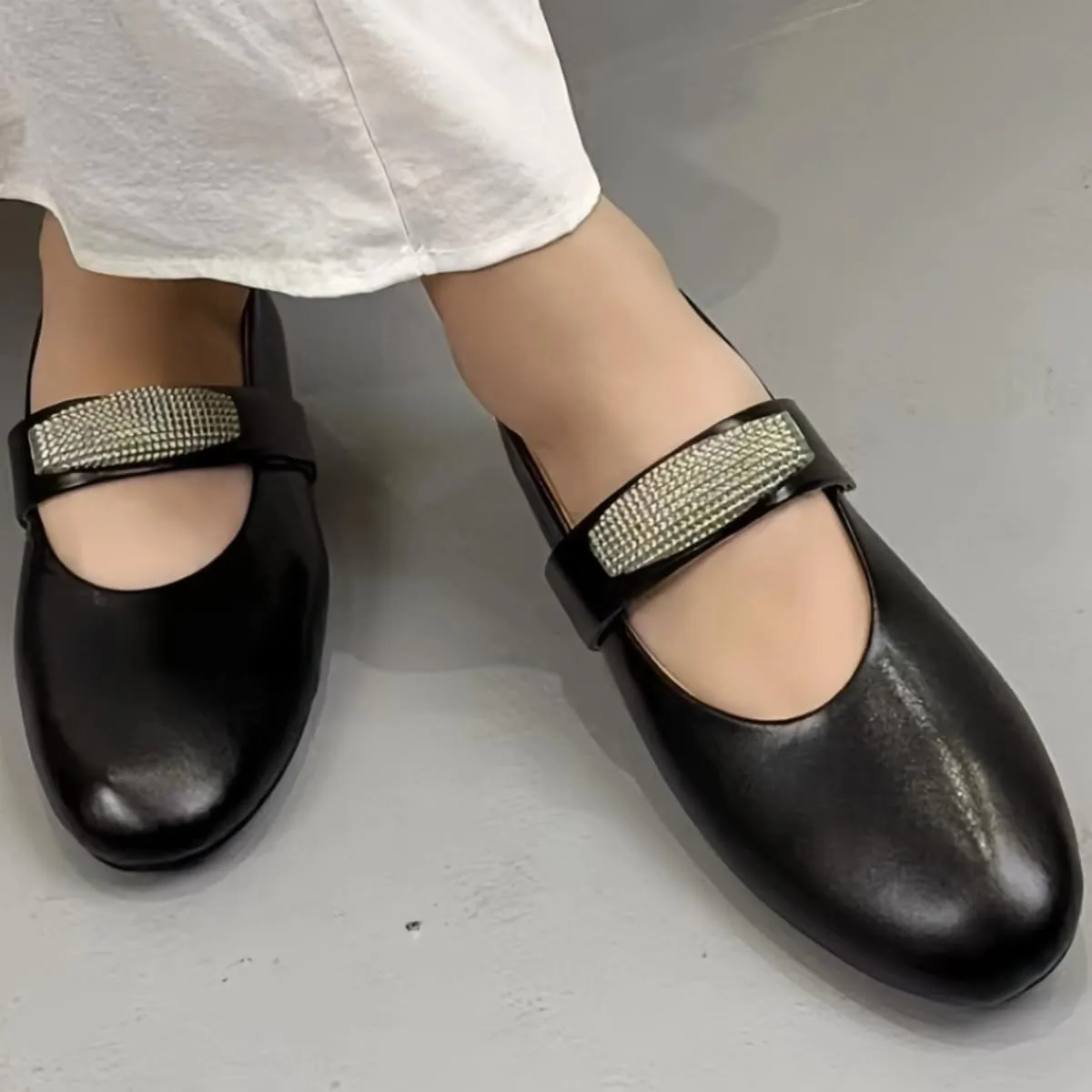 Sparkling Metallic Mary Jane Flats for Women with Elastic Single Strap Low Heels Closed-Toe Genuine Leather Shoes Comfortable & Stylish