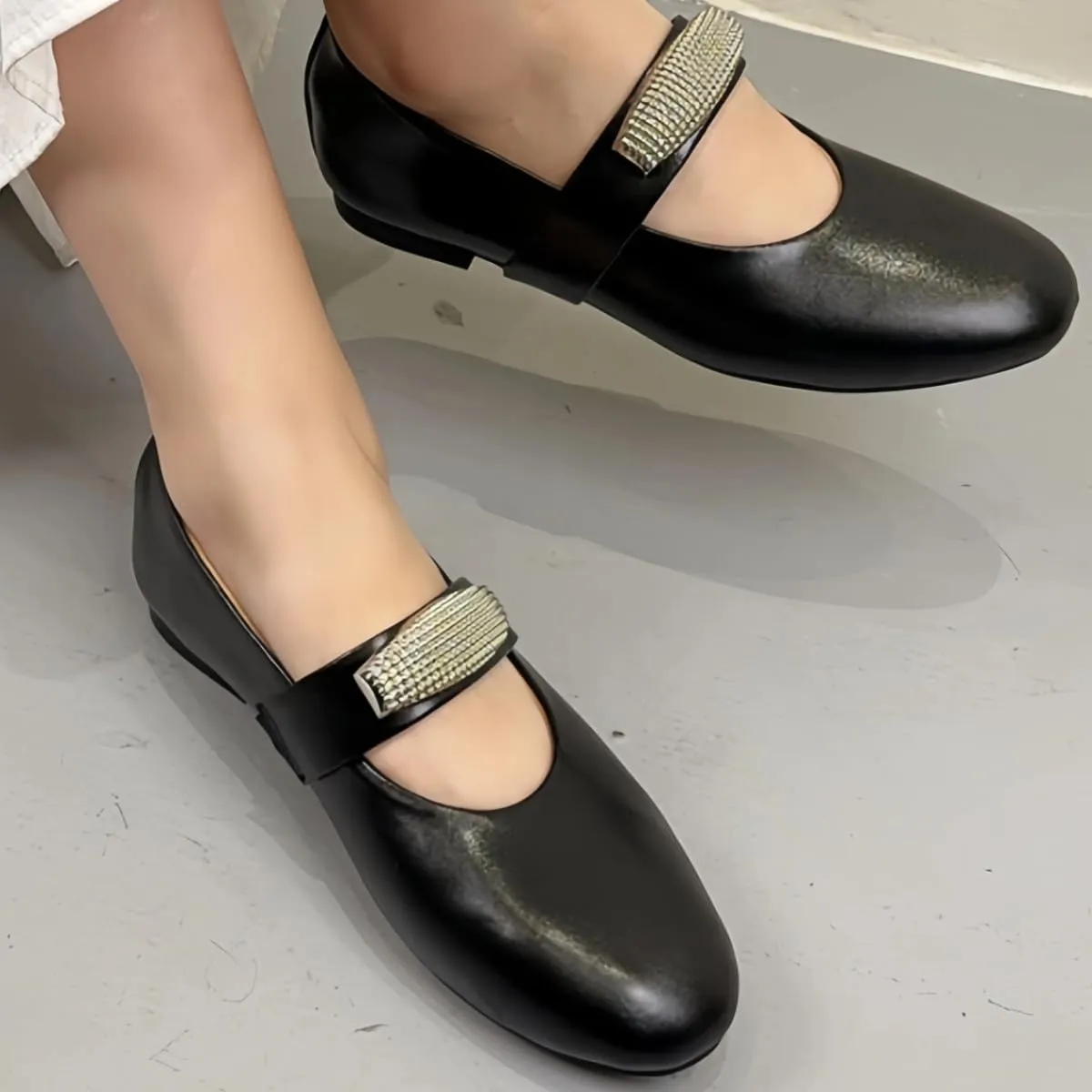 Sparkling Metallic Mary Jane Flats for Women with Elastic Single Strap Low Heels Closed-Toe Genuine Leather Shoes Comfortable & Stylish