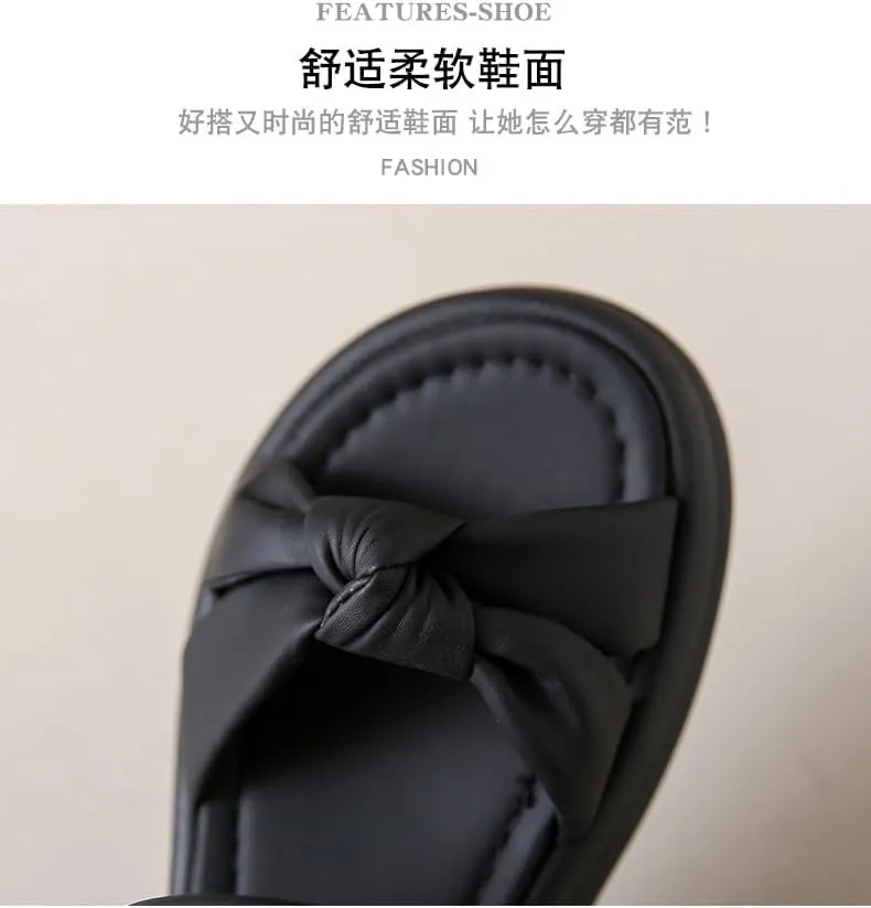 Stepping on shit feels soft-soled, wearing sandals for women 2025 new summer cool slippers, wearing maternity shoes with skirts, beach shoes