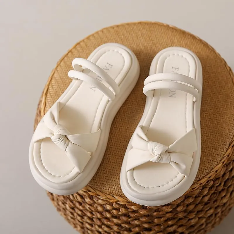 Stepping on shit feels soft-soled, wearing sandals for women 2025 new summer cool slippers, wearing maternity shoes with skirts, beach shoes