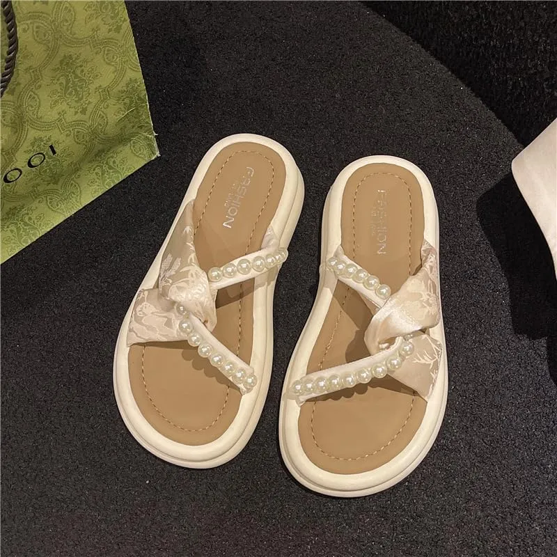 Thick soft-soled fairy style slippers women wear 2025 summer new pearl muffin cool slippers women's tide shoes,skin-friendly, breathable and comfortable