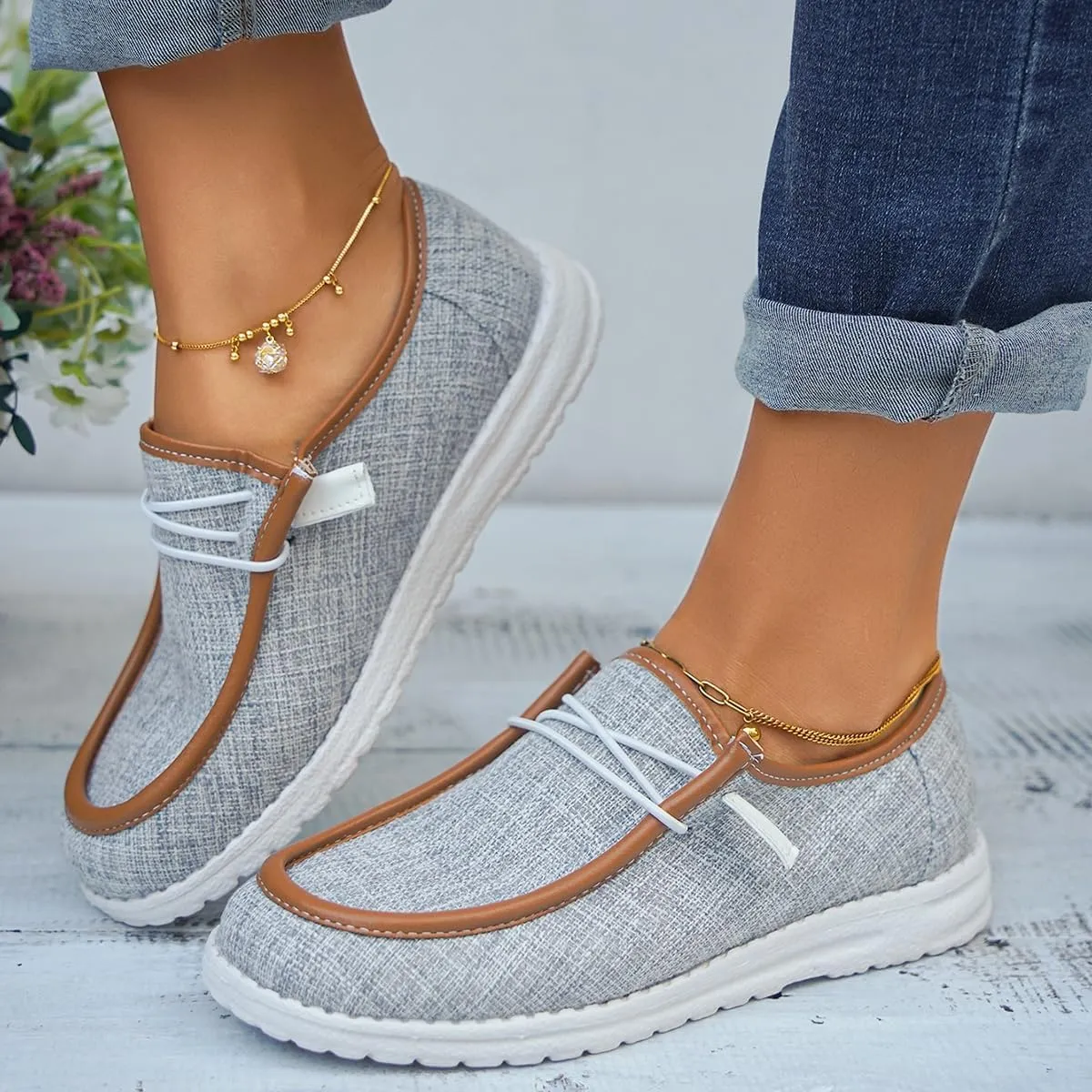 Unisex Slip-on Plaid Canvas Loafers for Women Men Low Top Outdoor Flat Walking Shoes Drving Shoes Sneakers| Comfortable & Light-Weight