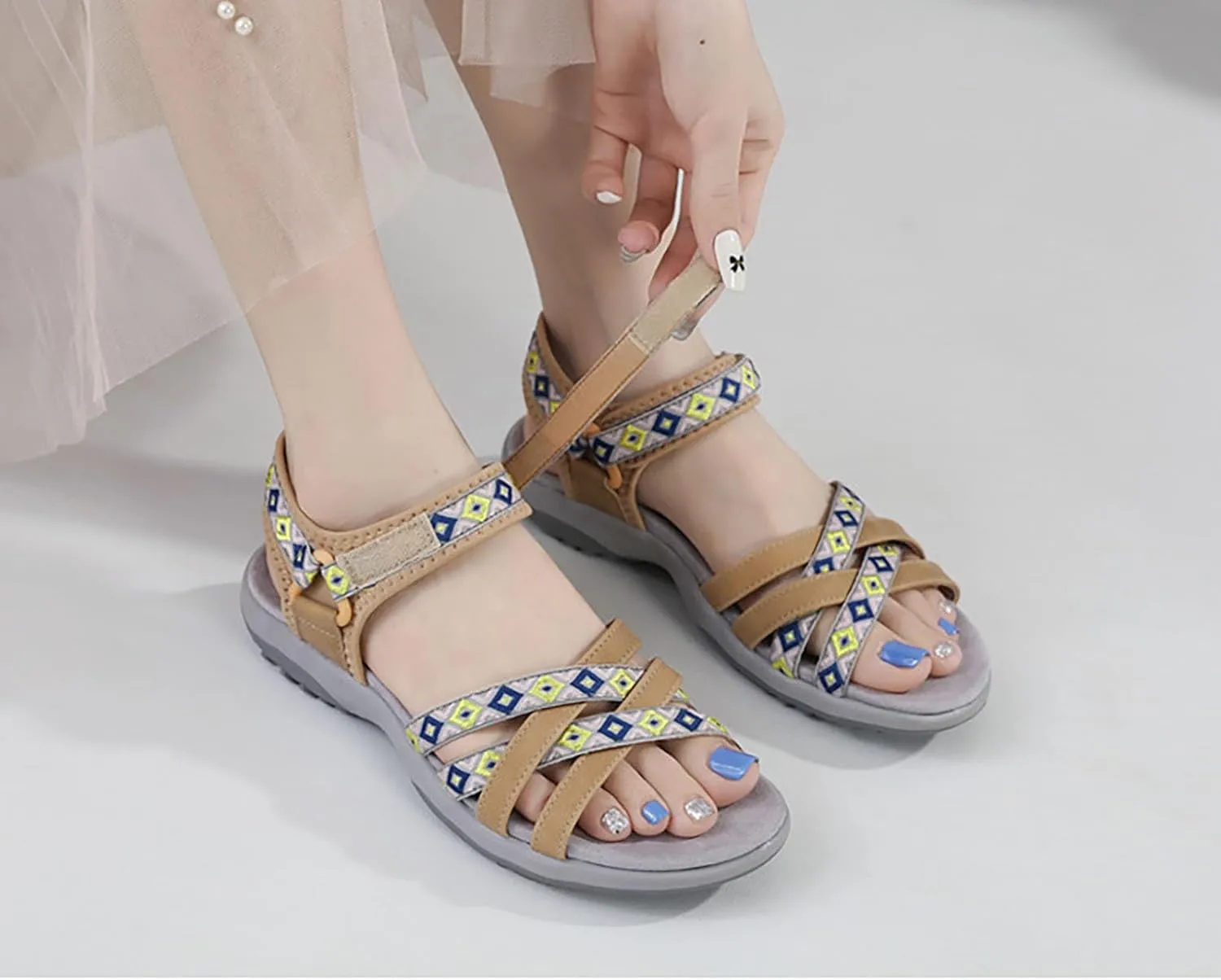 Women's Comfortable Hiking Athletic Sandals Sports Walking Casual Summer Outdoor Beach Water Sandal