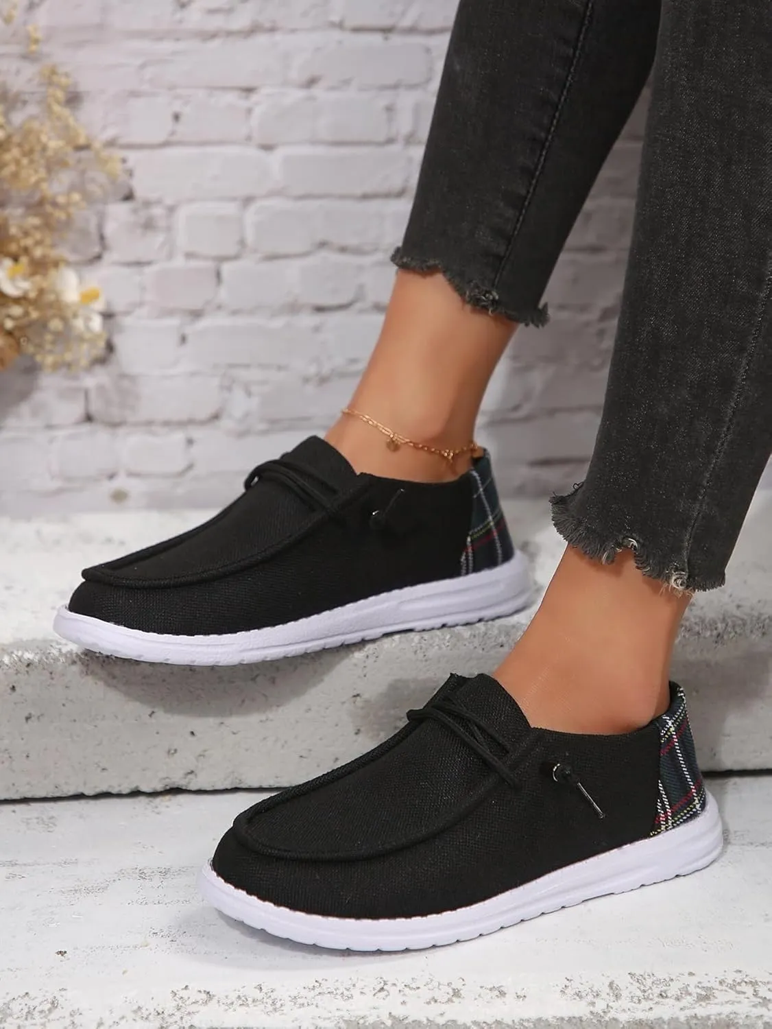 Women's Sunflower Print Canvas Casual Loafers Comfortable Light Weight Slip On Ultralight Sole Wide Boat Shoes Casual Lightweight Black Lace-Up Walking Flat Deck Shoes for Work and Traveling